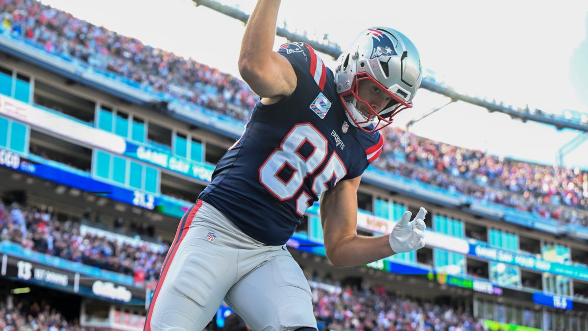 Atlanta Falcons vs New England Patriots picks, odds for NFL Week 9