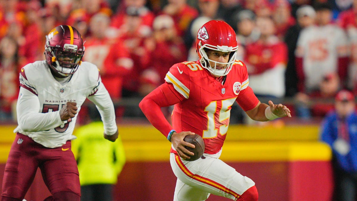 Chiefs vs Commanders score, live updates, highlights, stats for 'MNF'