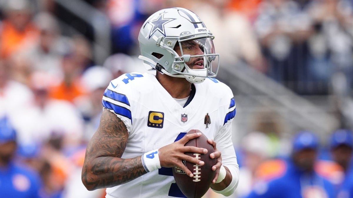 Get tickets to see Dak Prescott vs. the Cardinals