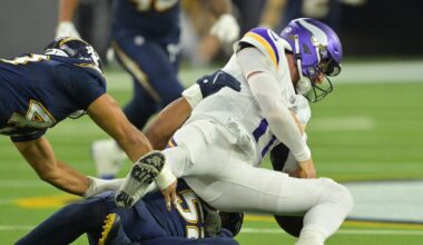 Vikings OL labeled 'loser' after Week 8 performance against Chargers