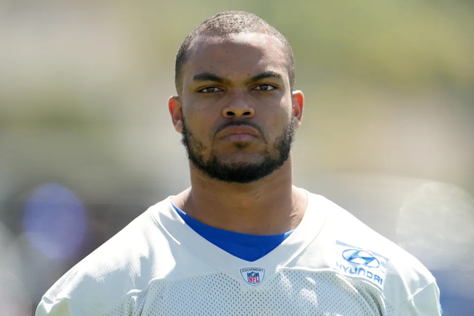 Jun 7, 2022; Thousand Oaks, California, USA; Los Angeles Rams defensive tackle Earnest Brown IV (90) during minicamp at Cal Lutheran University. Mandatory Credit: Kirby Lee-USA TODAY Sports