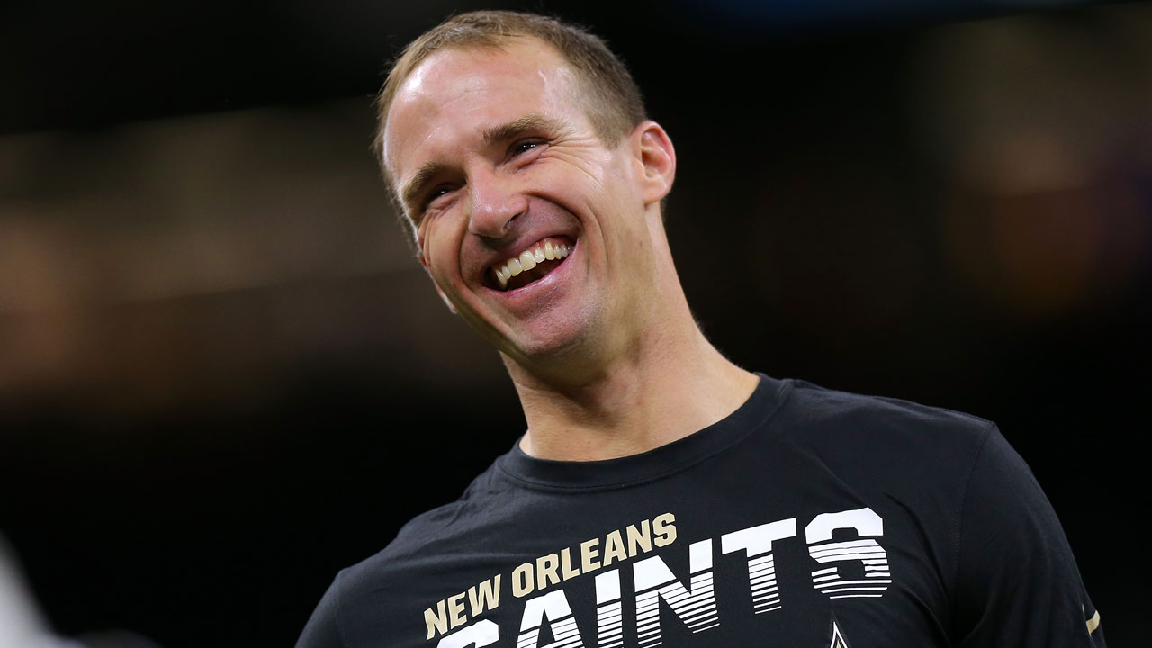 NFL star Drew Brees encourages kids to bring Bibles to school