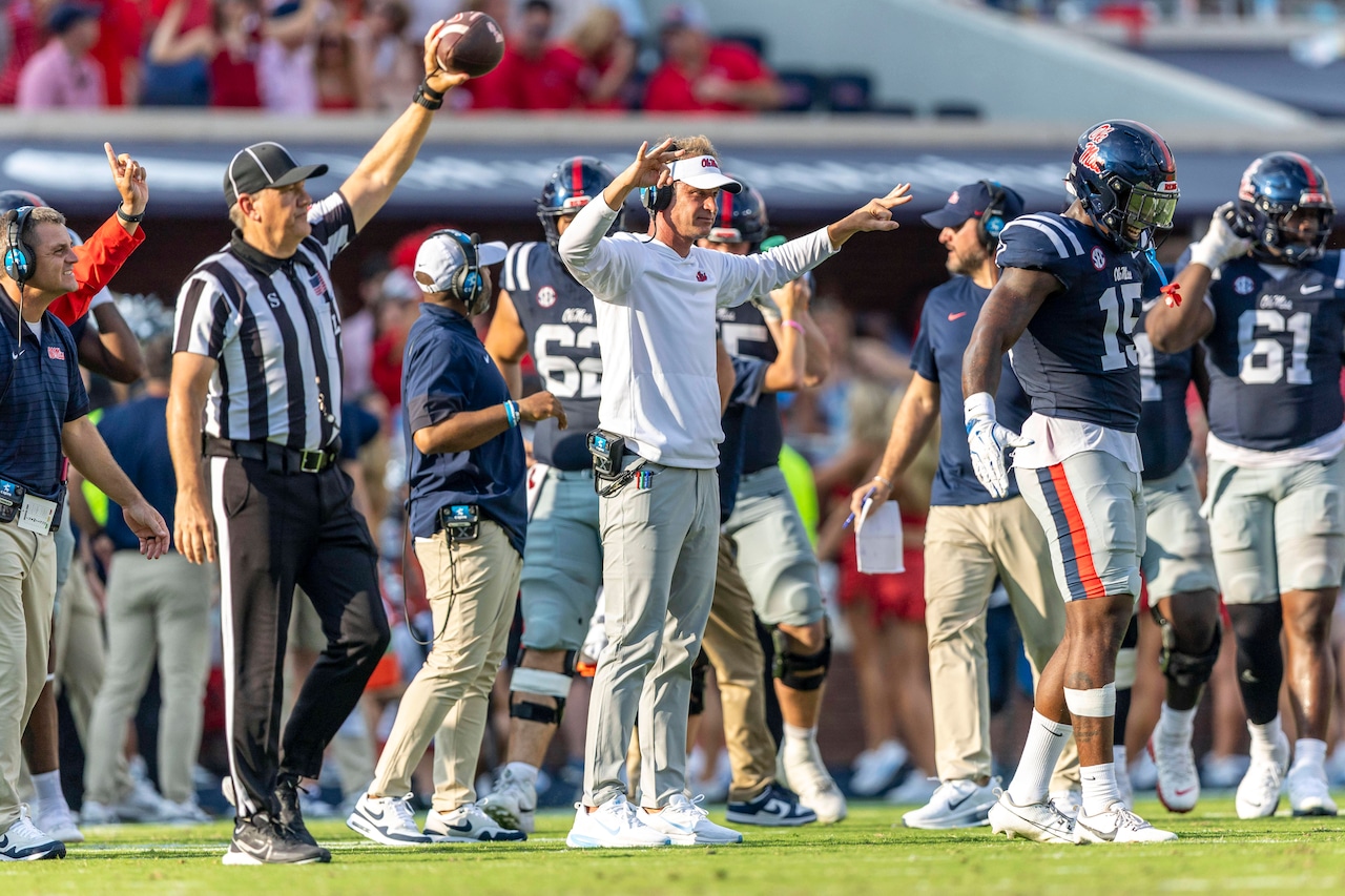 Lane Kiffin, Ole Miss football didn't break availability report rules with Austin Simmons