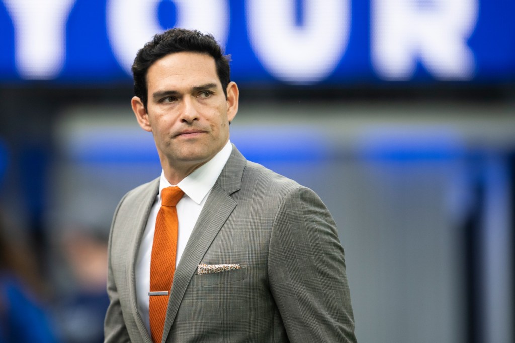NFL analyst, former USC QB Mark Sanchez arrested at hospital in Indianapolis after being stabbed – Orange County Register