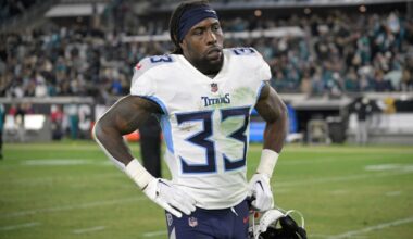 Patriots add two running backs, including ex-Titans veteran