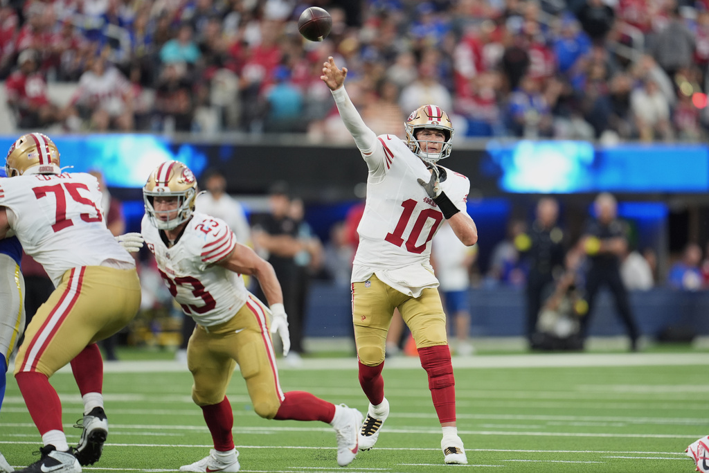Mac Jones, Kyle Shanahan studs in win over Rams