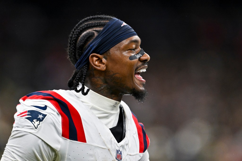 Stefon Diggs explains importance of leadership role with Patriots