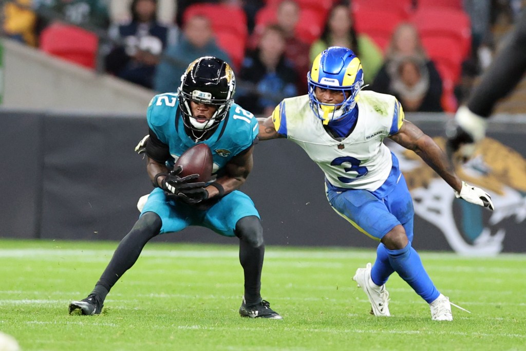 Travis Hunter has his breakout game in Jacksonville