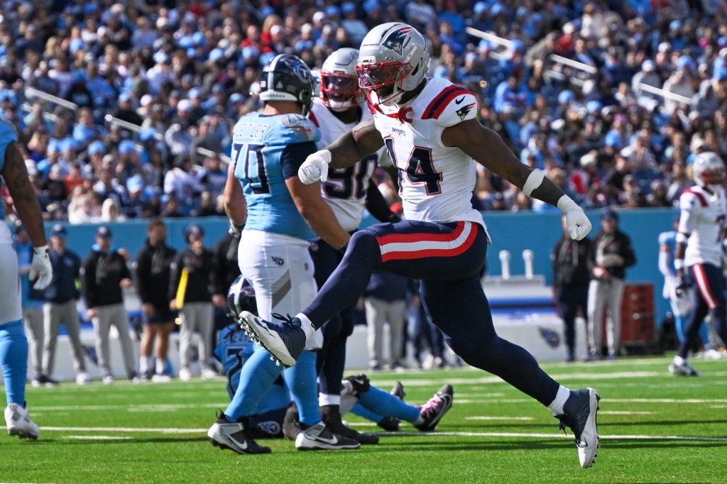 Patriots pass rusher wins NFL award for big performance at Tennessee