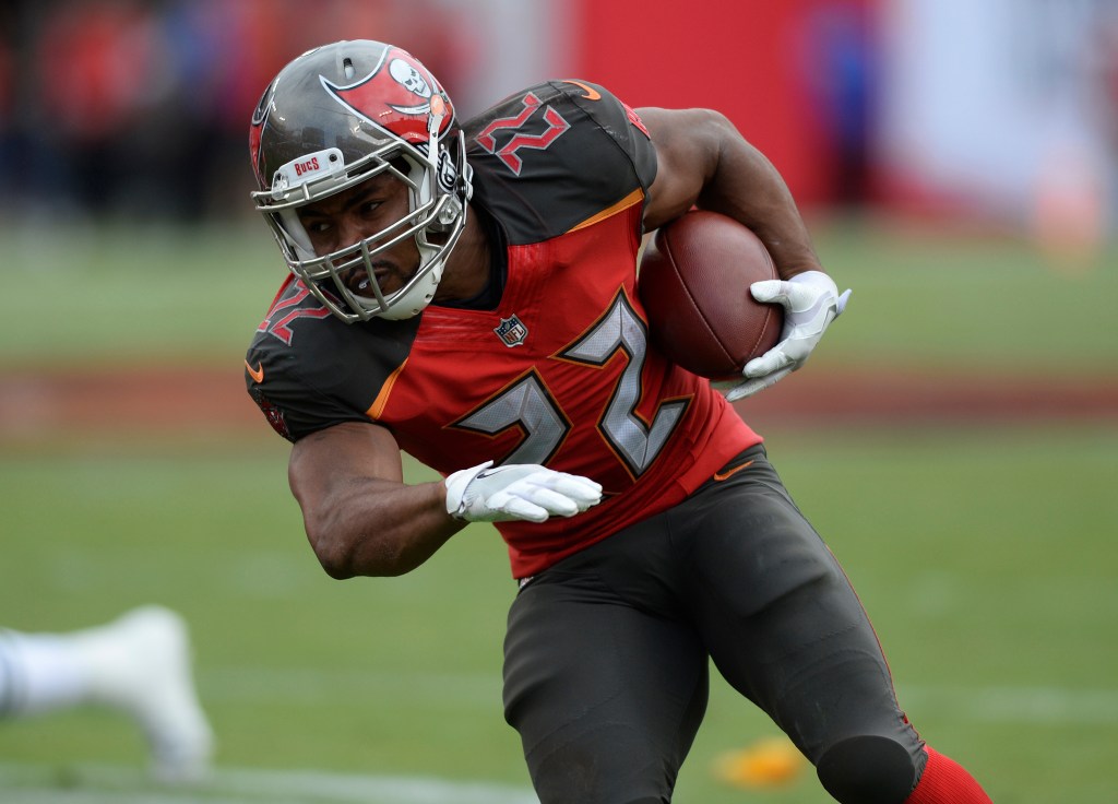 Former Buccaneers running back Doug Martin dead at age 36
