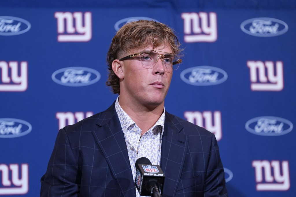 Giants must be smart with Jaxson Dart, not expect him to save them