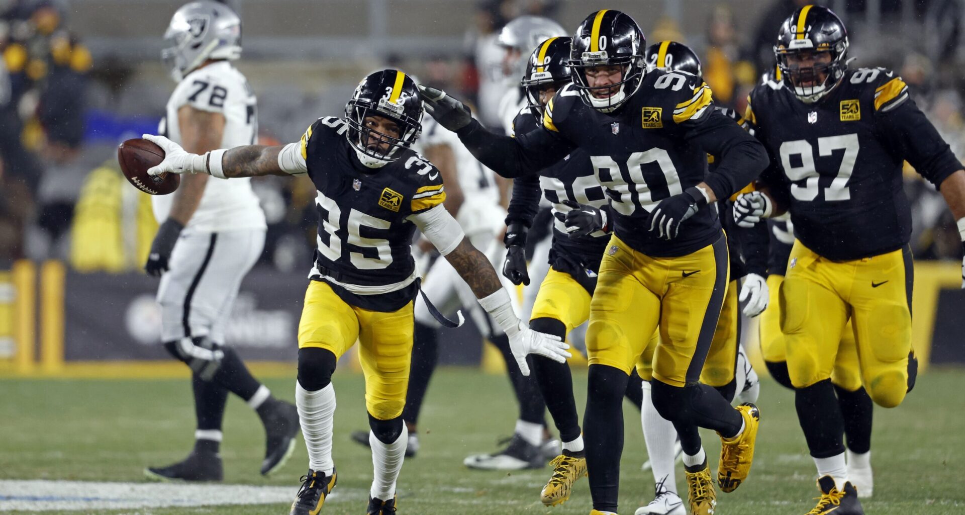 Former Steelers CB Tries Out with Buccaneers