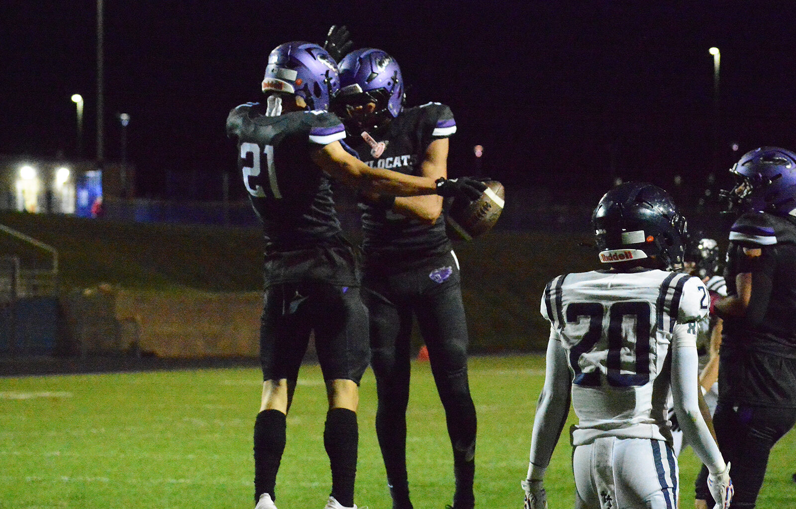 Arvada West football stays undefeated with dramatic 4th-quarter rally against Columbine