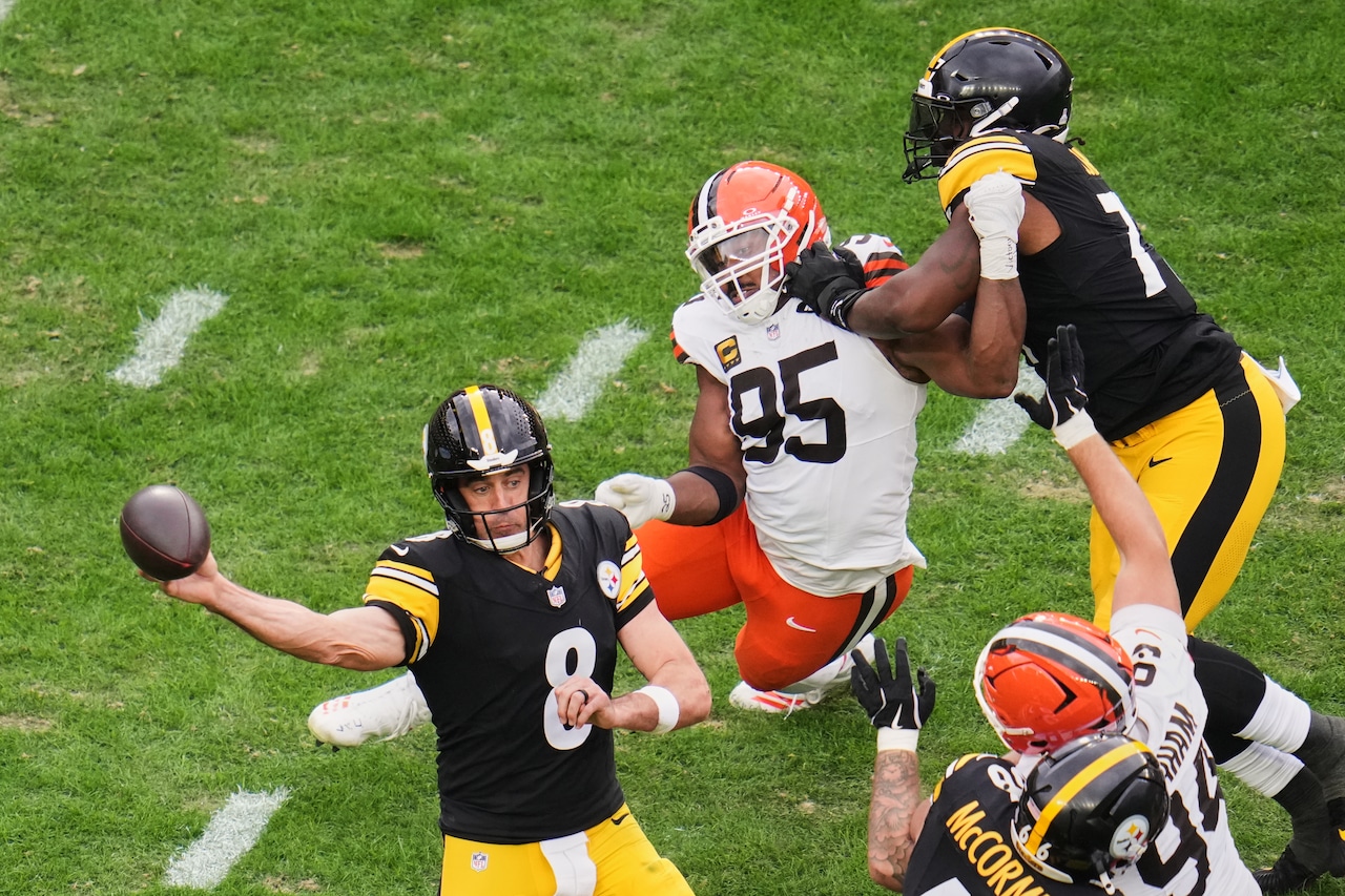 Browns Steelers Football