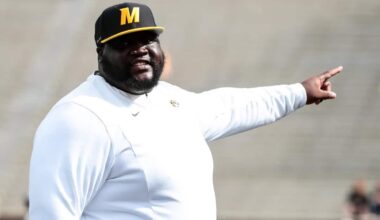 Alfred Davis, Arkansas football, Missouri football