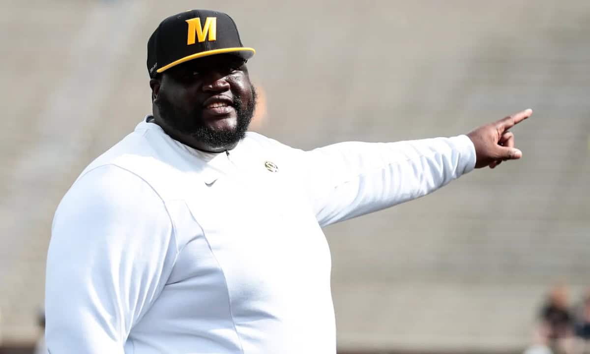 Alfred Davis, Arkansas football, Missouri football