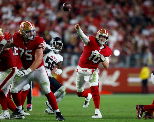 San Francisco 49ers starting quarterback Mac Jones (10) throws the ball against the Atlanta Falcons in the fourth quarter at Levi's Stadium in Santa Clara, Calif., on Sunday, Oct. 19, 2025. (Nhat V. Meyer/Bay Area News Group)