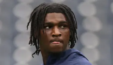 Cam Ward has a chance to avoid a historic blunder for Titans in game vs. Cardinals