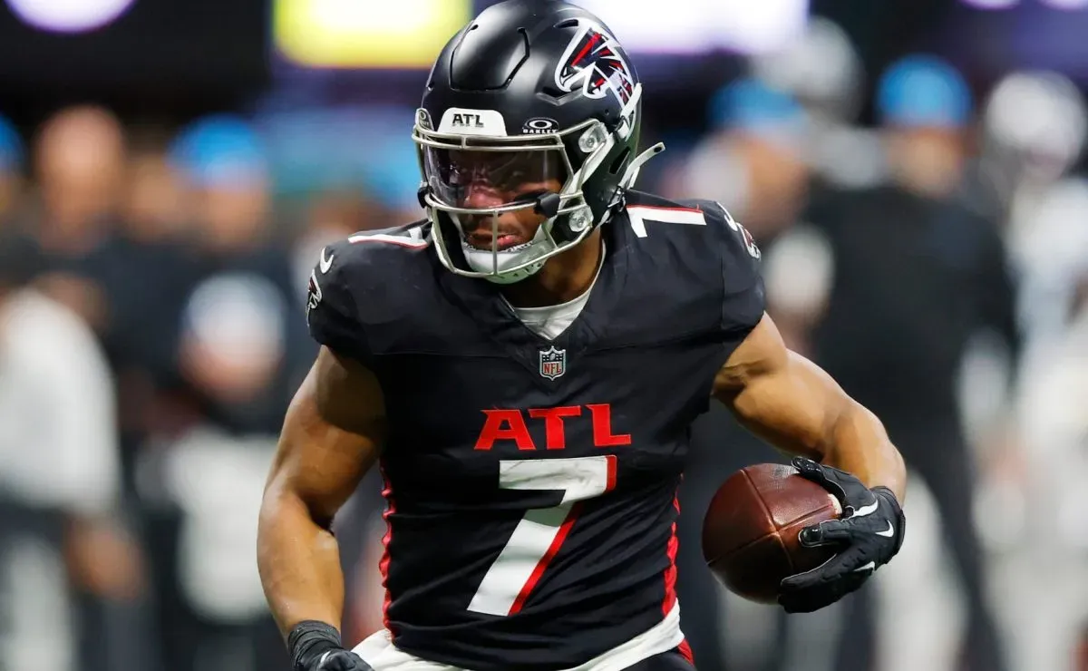 Falcons' Bijan Robinson reveals McCaffrey and others as big influences on his playing style