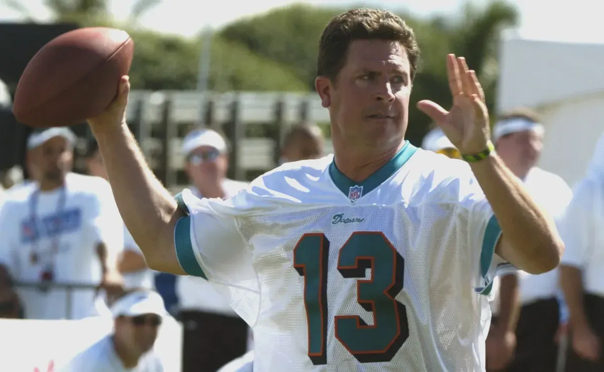 The 25 greatest Miami Dolphins in franchise history: From Dan Marino to Tyreek Hill