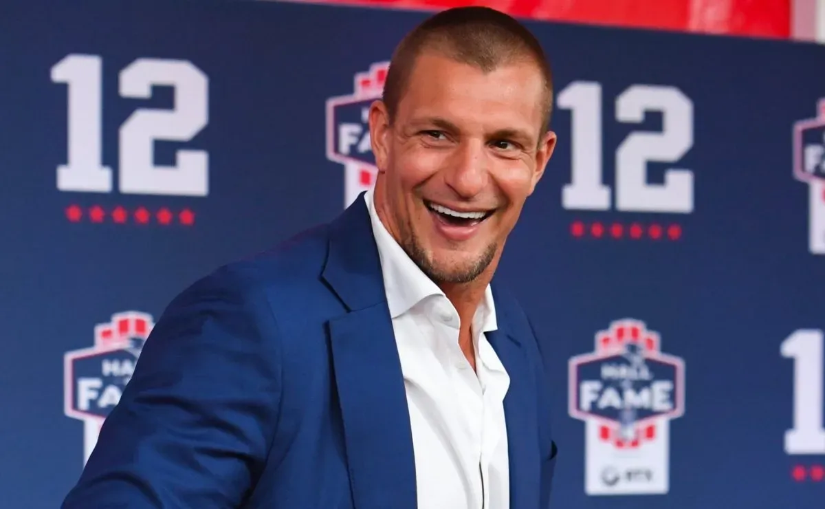 Rob Gronkowski issues stern warning to Buffalo Bills