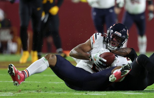 Chicago Bears wide receiver DJ Moore makes a catch against...