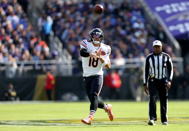 Bears quarterback Caleb Williams throws a pass in the first quarter against the RavensSunday, Oct. 26, 2025, at M&T Bank Stadium in Baltimore. (Chris Sweda/Chicago Tribune)