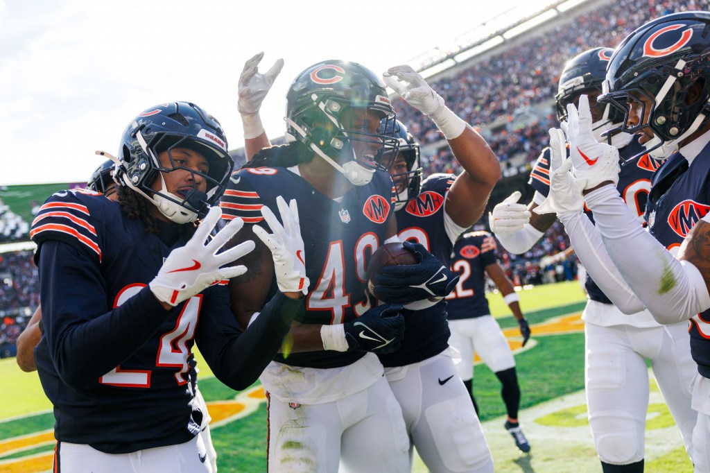 Chicago Bears win 26-14, their 4th straight victory