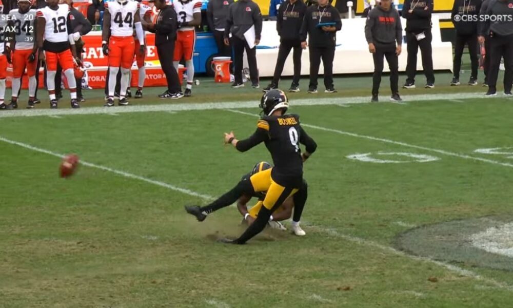 'Borderline Unplayable:' Aaron Rodgers Beats Up On Acrisure Stadium's 'Torn Up' Field