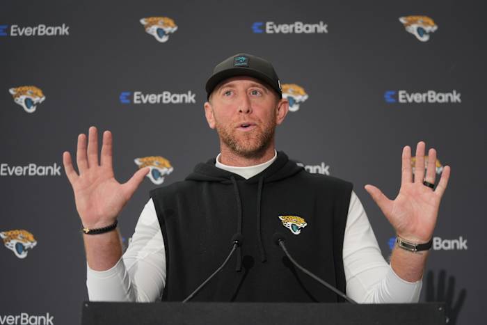 Liam Coen focused on game, not subplot against his mentor