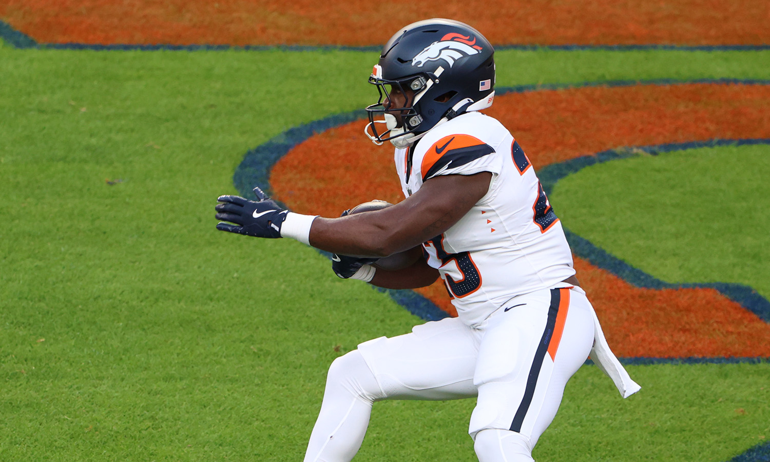 Former Broncos running back is once again a free agent