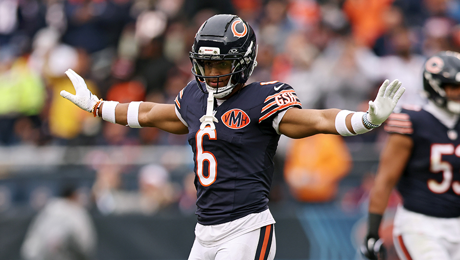 UW Huskies Kyler Gordon...