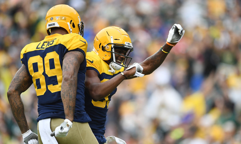 Broncos add veteran tight end on verge of making history