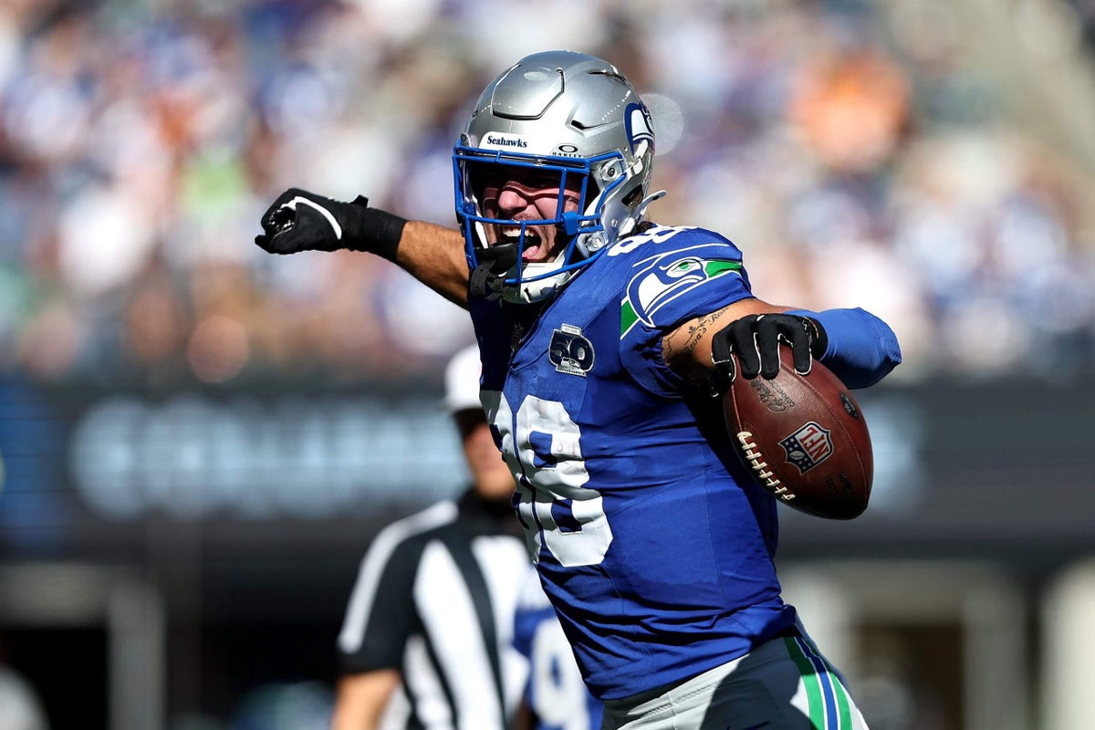 The Seahawks have found their No. 2 weapon, and it’s a surprise: TE AJ Barner