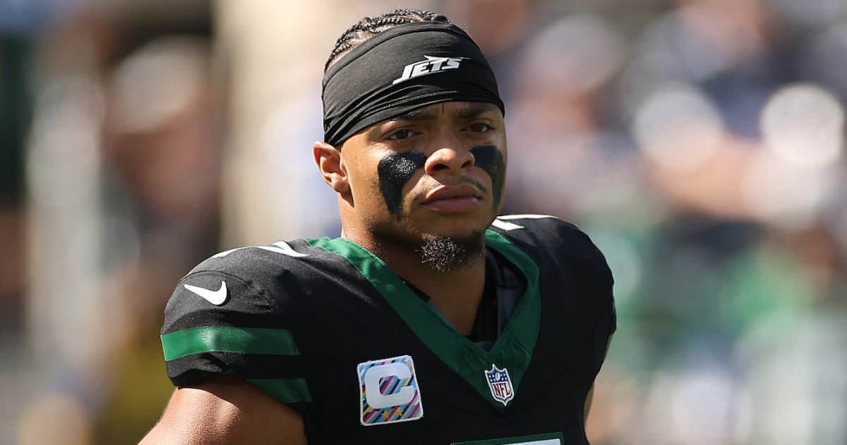 Jets QB Justin Fields Was 'Crying on the Ground' in Closet After Tough Week