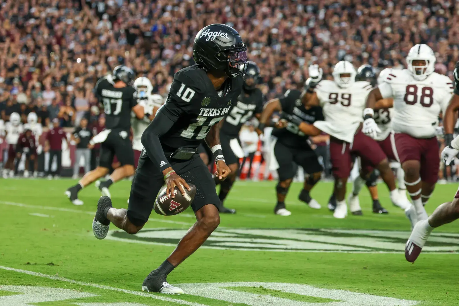 College football quarterback Marcel Reed #10 of the Texas A&M Aggies