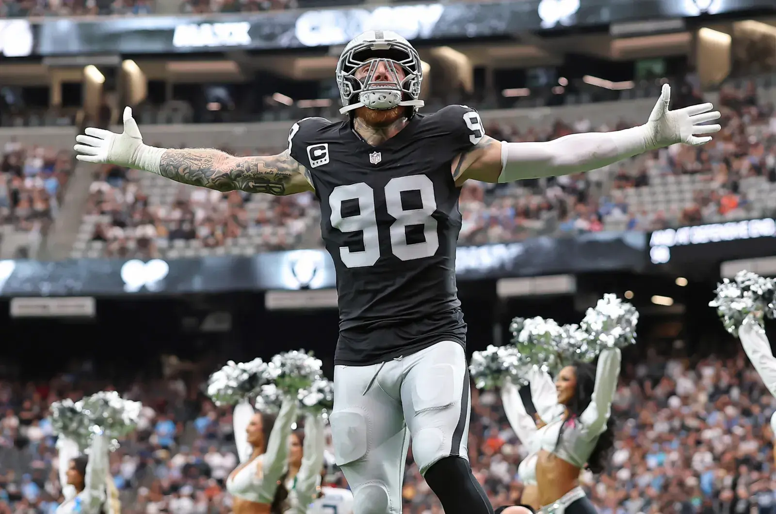 Las Vegas Raiders DE Maxx Crosby