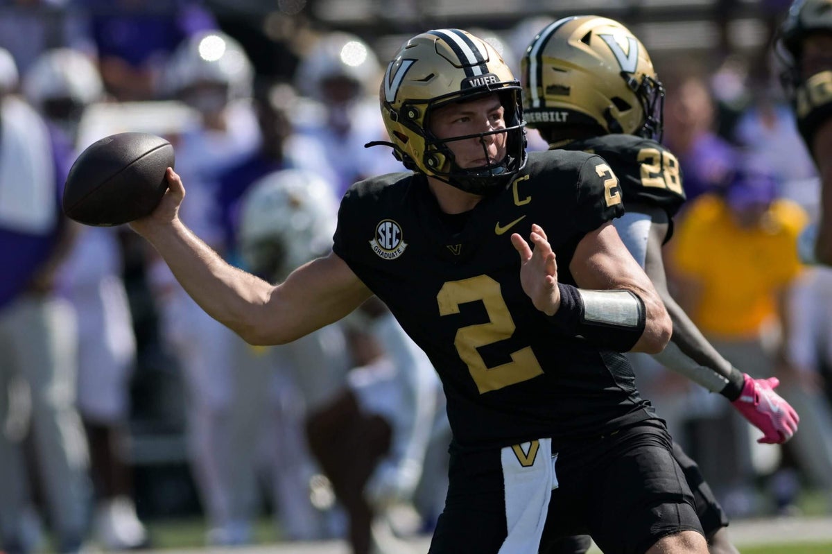 AP Top 25: Indiana up to No. 2 as Vanderbilt reaches top 10 in poll for first time since 1947