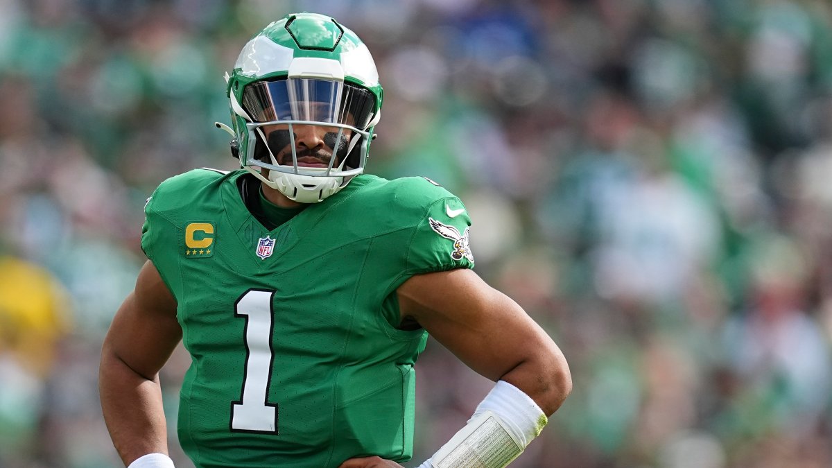 Eagles’ Jalen Hurts stuns again in Week 8 vs. Giants – NBC Sports Philadelphia