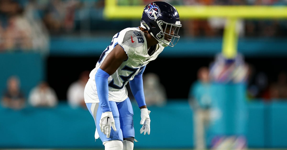 Tennessee Titans CB L'Jarius Sneed placed on IR with quad injury