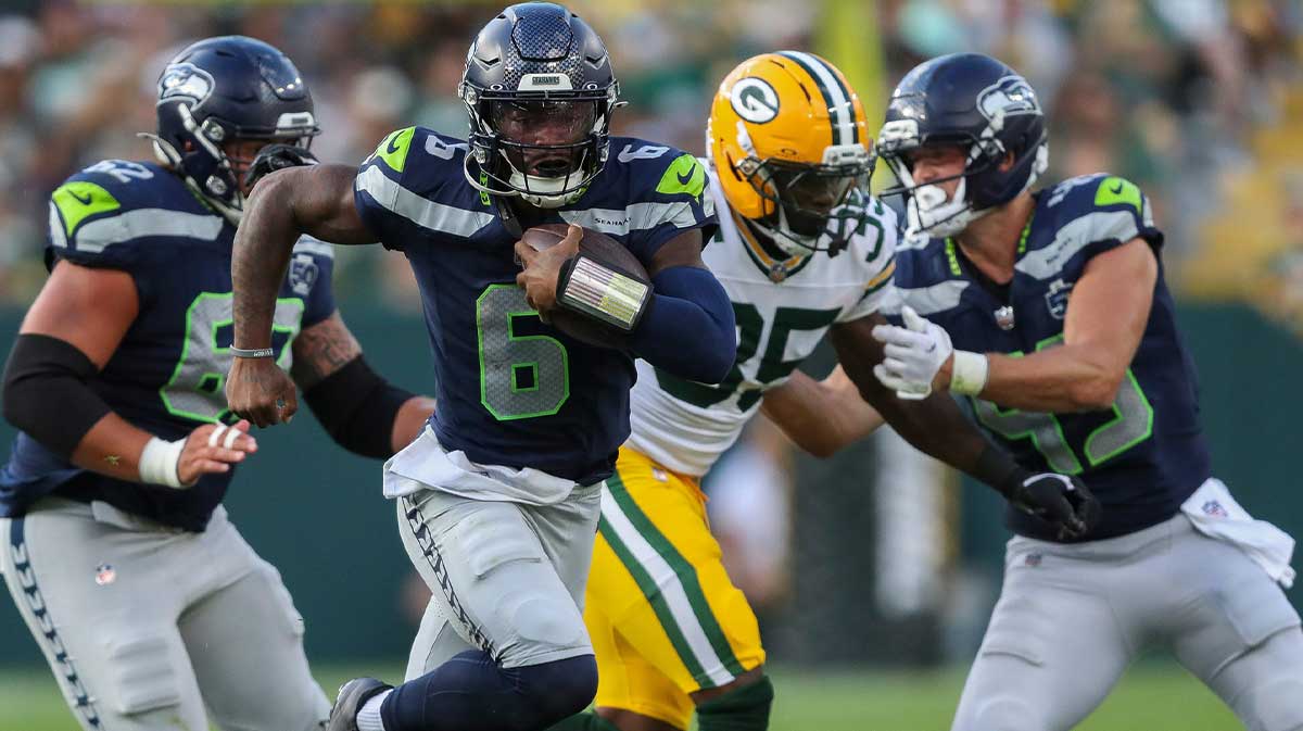 Seattle Seahawks quarterback Jalen Milroe (6) runs the ball against the Green Bay Packers during their final preseason game on Saturday, August 23, 2025, at Lambeau Field in Green Bay, Wis. The Packers won the game, 20-7. Tork Mason/USA TODAY NETWORK-Wisconsin