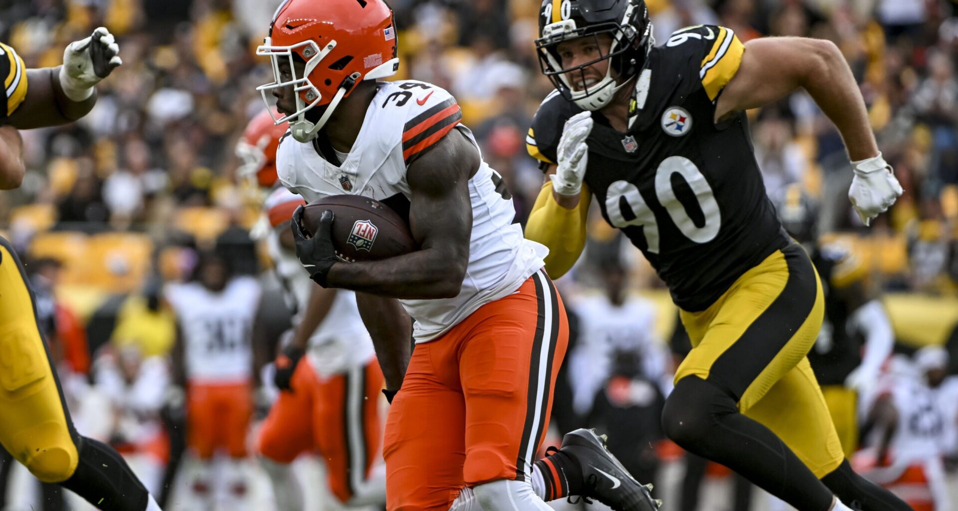 Breaking: Texans Join Chargers, Patriots In Bid For Same Trade Candidate