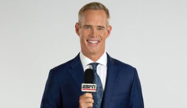 Joe Buck: Tom Brady wearing a headset in Las Vegas Raiders' Coaches Booth was "too public"