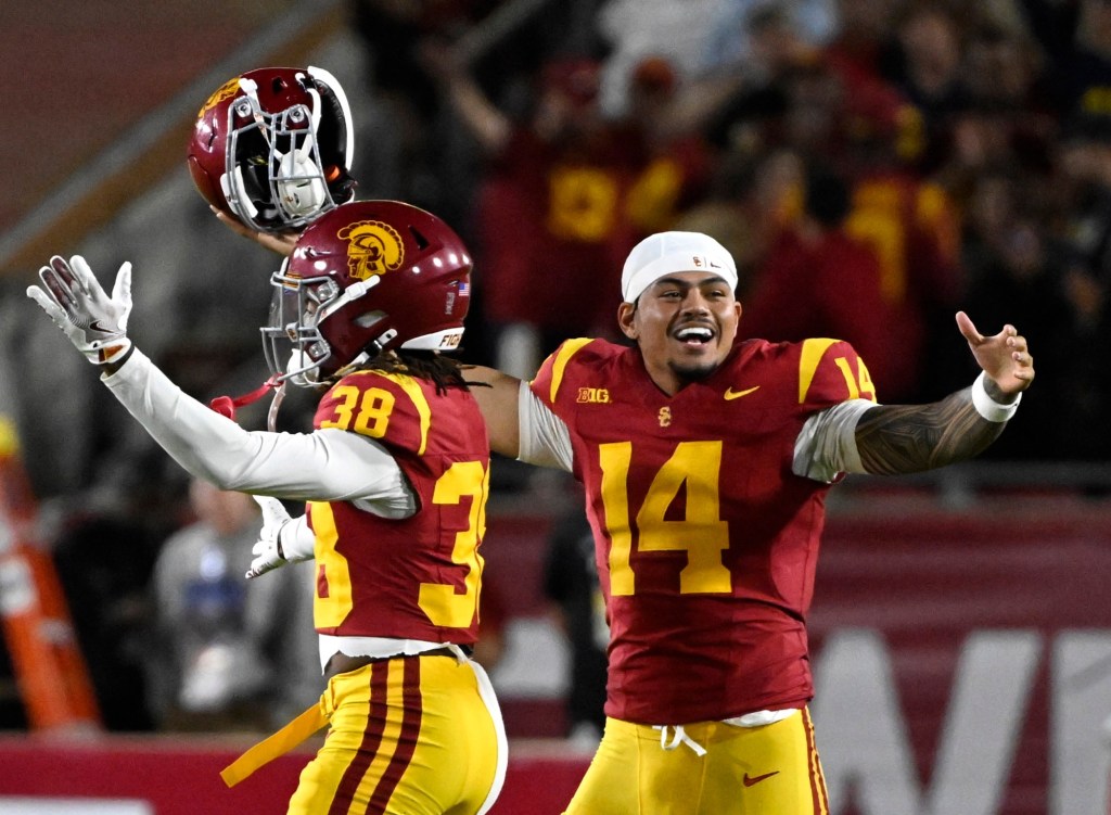 USC football finally gets its signature Big Ten-era win – Daily Breeze
