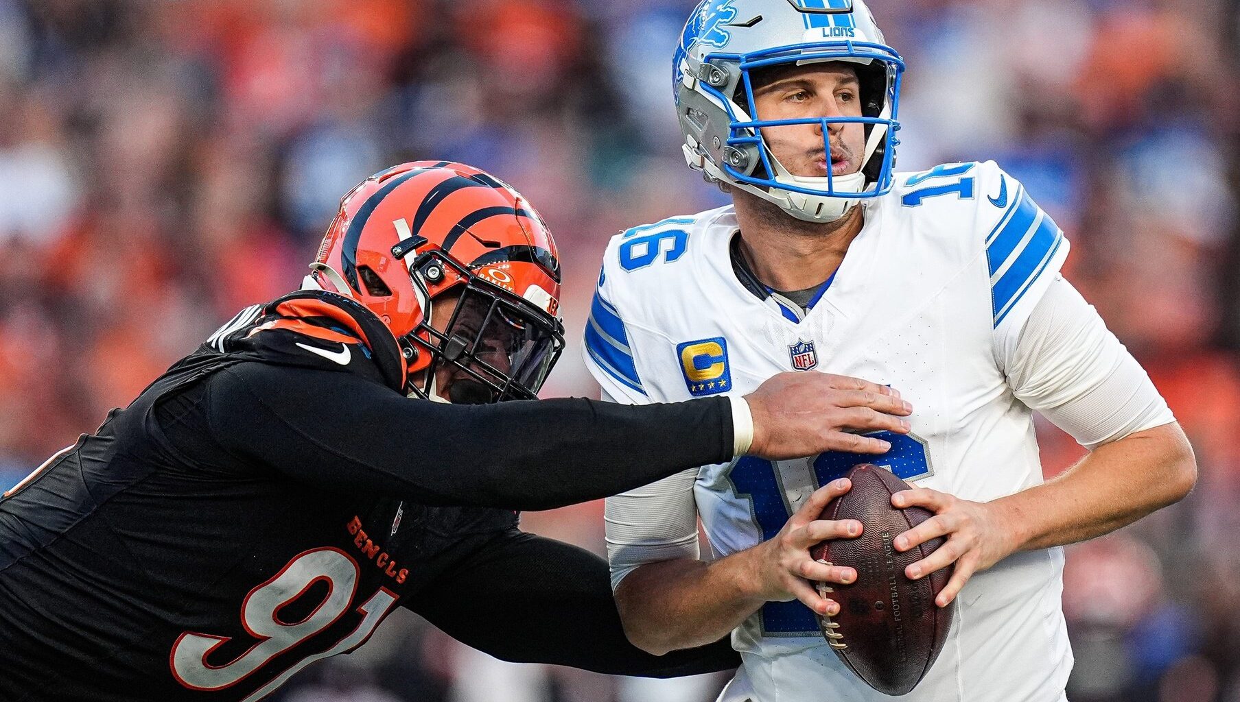 Lions trade edge rusher