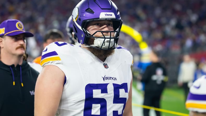 Michael Jurgens lined up on the offensive line during a Vikings playoff game against the Rams. Blake Brandel Vikings.