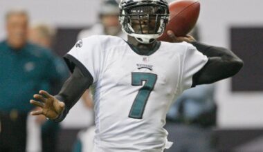 After his signing sparked protest in 2009, some Eagles fans haven't forgiven Michael Vick