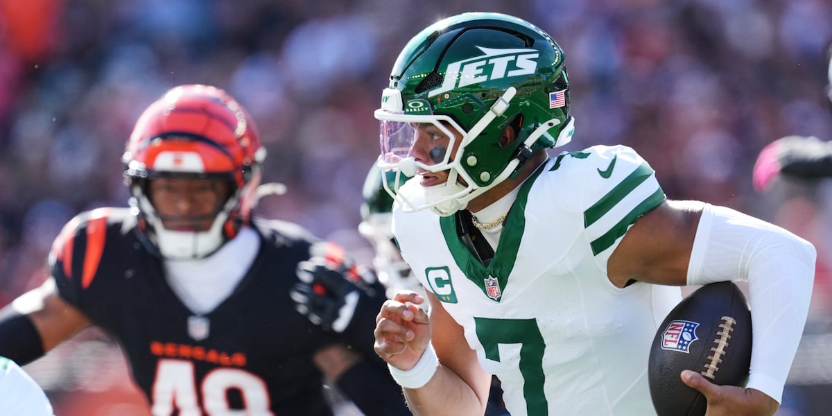 Hall and Fields help the Jets edge the Bengals 39-38 for their 1st win of the season