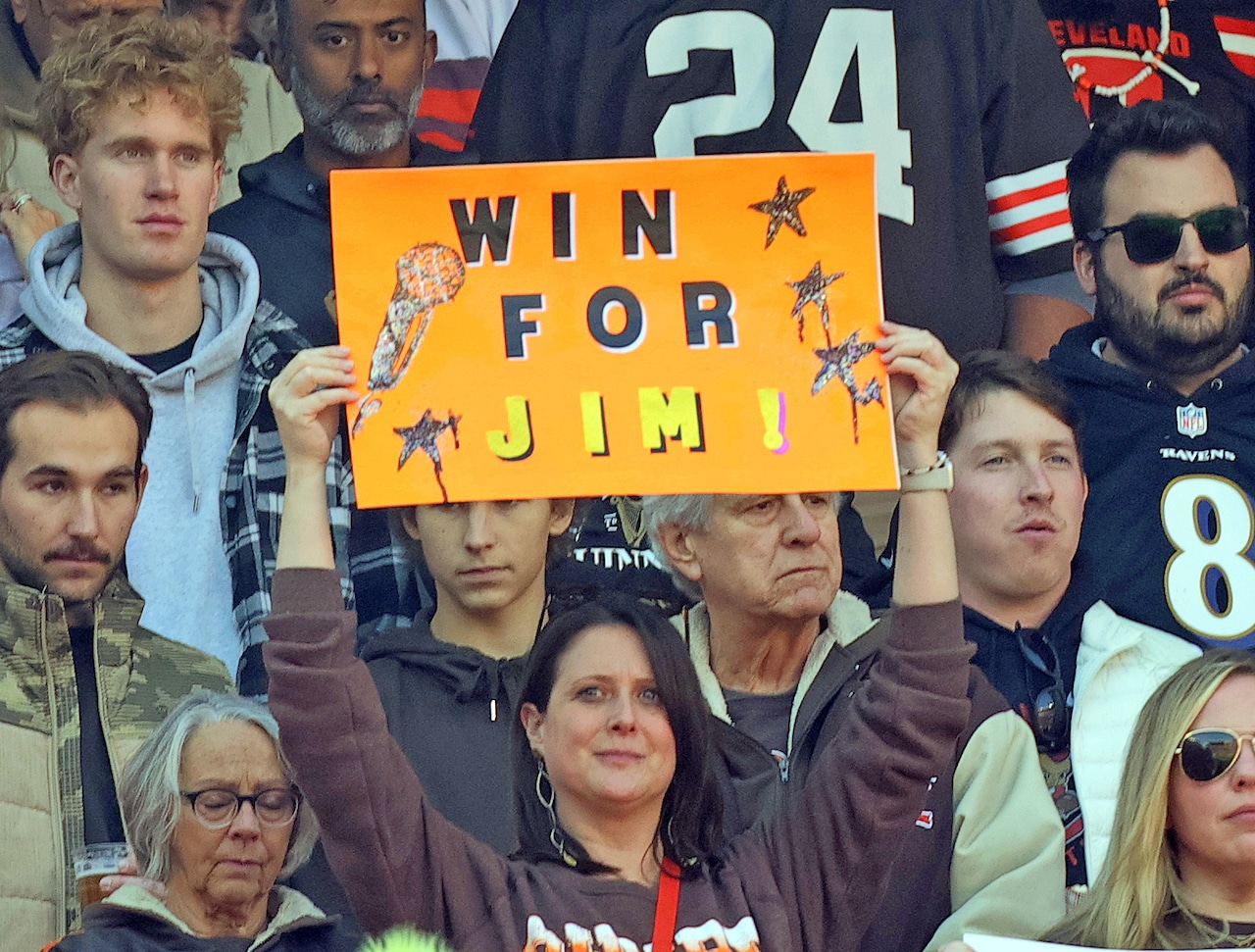 Browns battle the Ravens at Huntington Bank Field