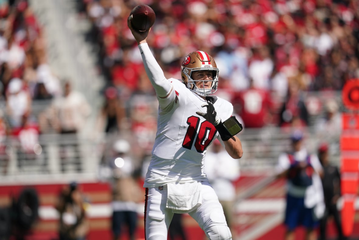 NFL Insider Addresses San Francisco 49ers' 'QB Controversy' with Mac Jones